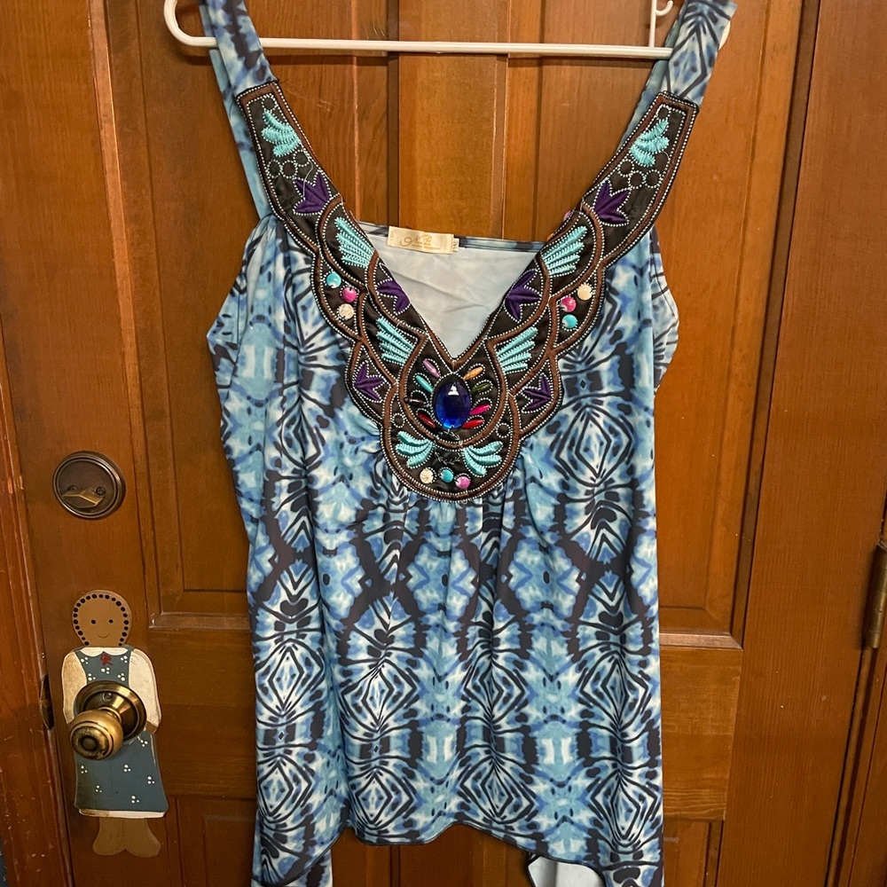 GUC Sleeveless multicolored tunic with decorative beads. Size 5XL